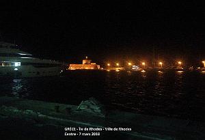 237- Rhodes ville et port d'honneur